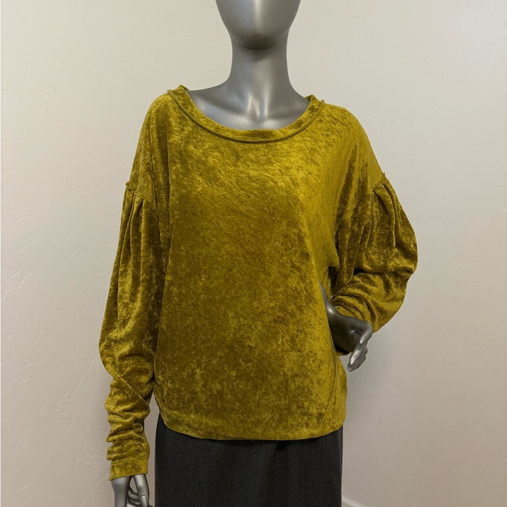 We The Free Crushed Green Velvet Long Sleeve Top w/ Bishop Sleeves